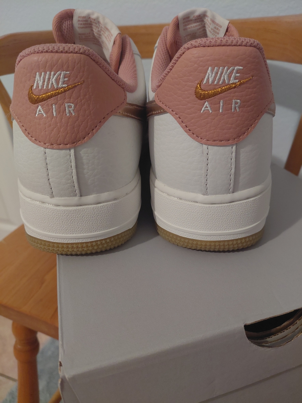 Brand New Nike Air Force 1 Low — White and Rose Gold Women’s Sneakers - Picture 4 of 6